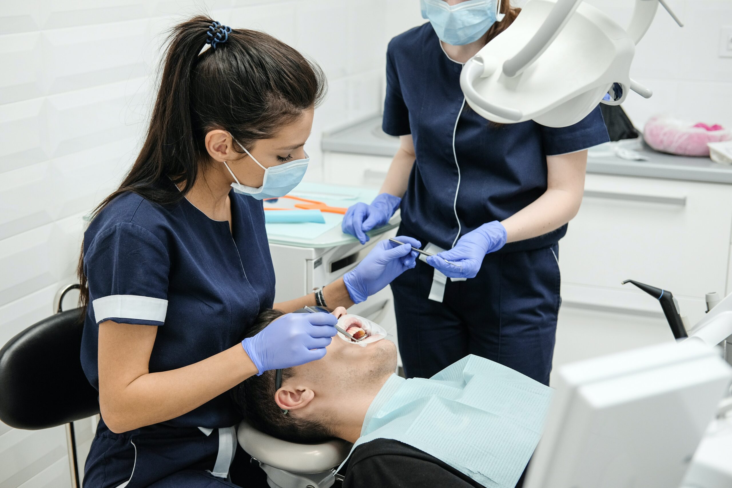 Behandlung Zähne-Abschleifen